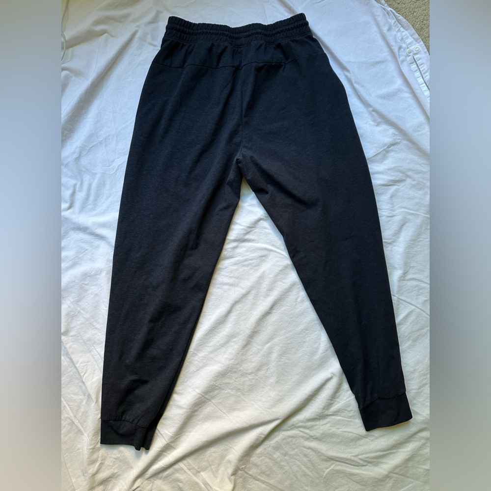 Uniqlo Ultra Stretch Active Jogger Pants Navy Dark Blue Medium